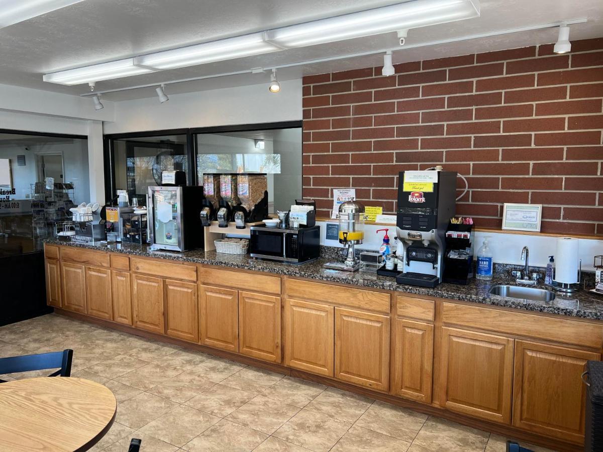 Oquirrh Mountain Inn Tooele Εξωτερικό φωτογραφία